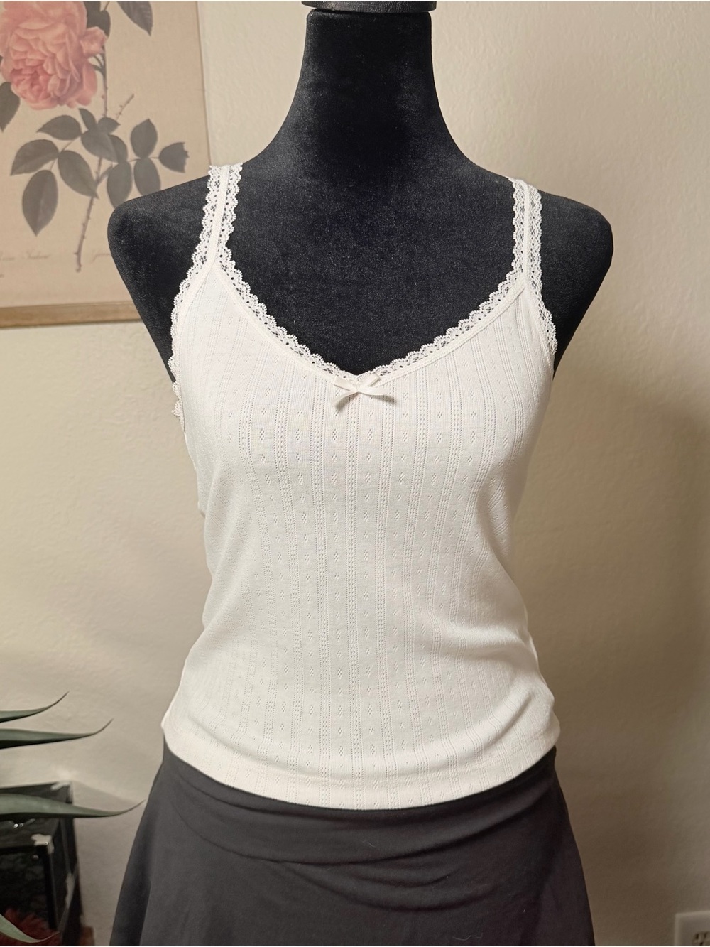 NewWhite Lace Trim V-Neck Tank Top